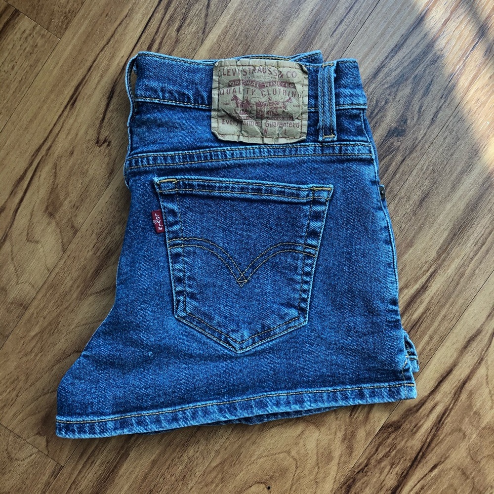 Levi’s denim shorts